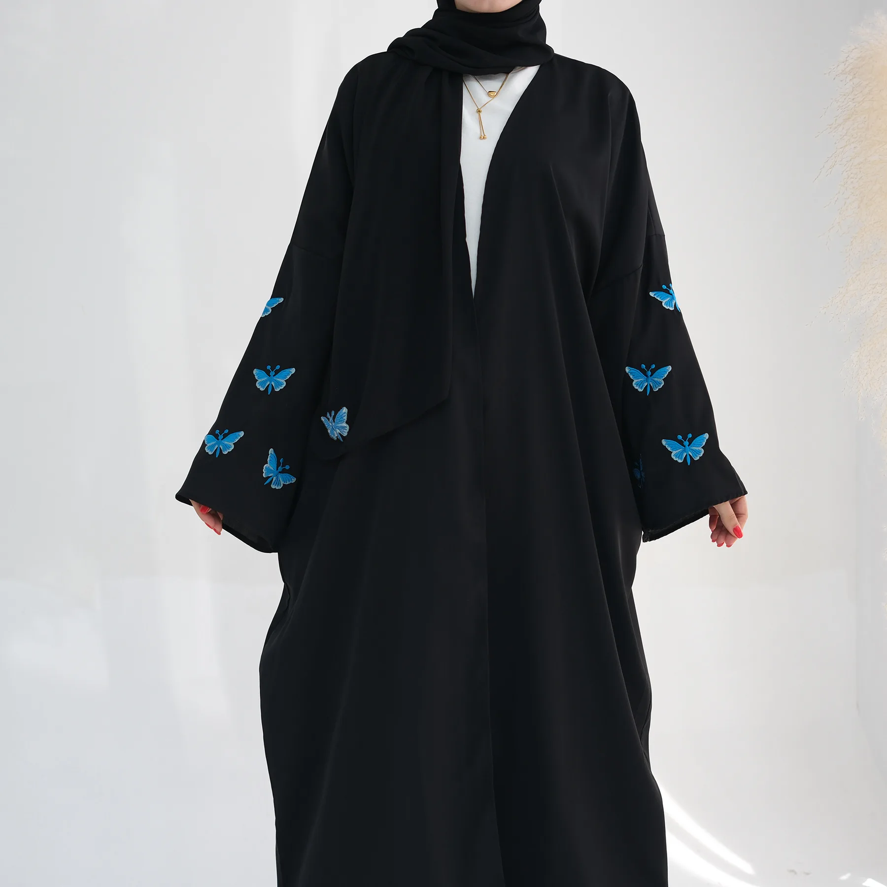 Nuovo Ramadan farfalla ricamo Kebaya Dubai Abaya Kimono caftano musulmano Islam Abaya per le donne Robe Femme Musulmane caftano