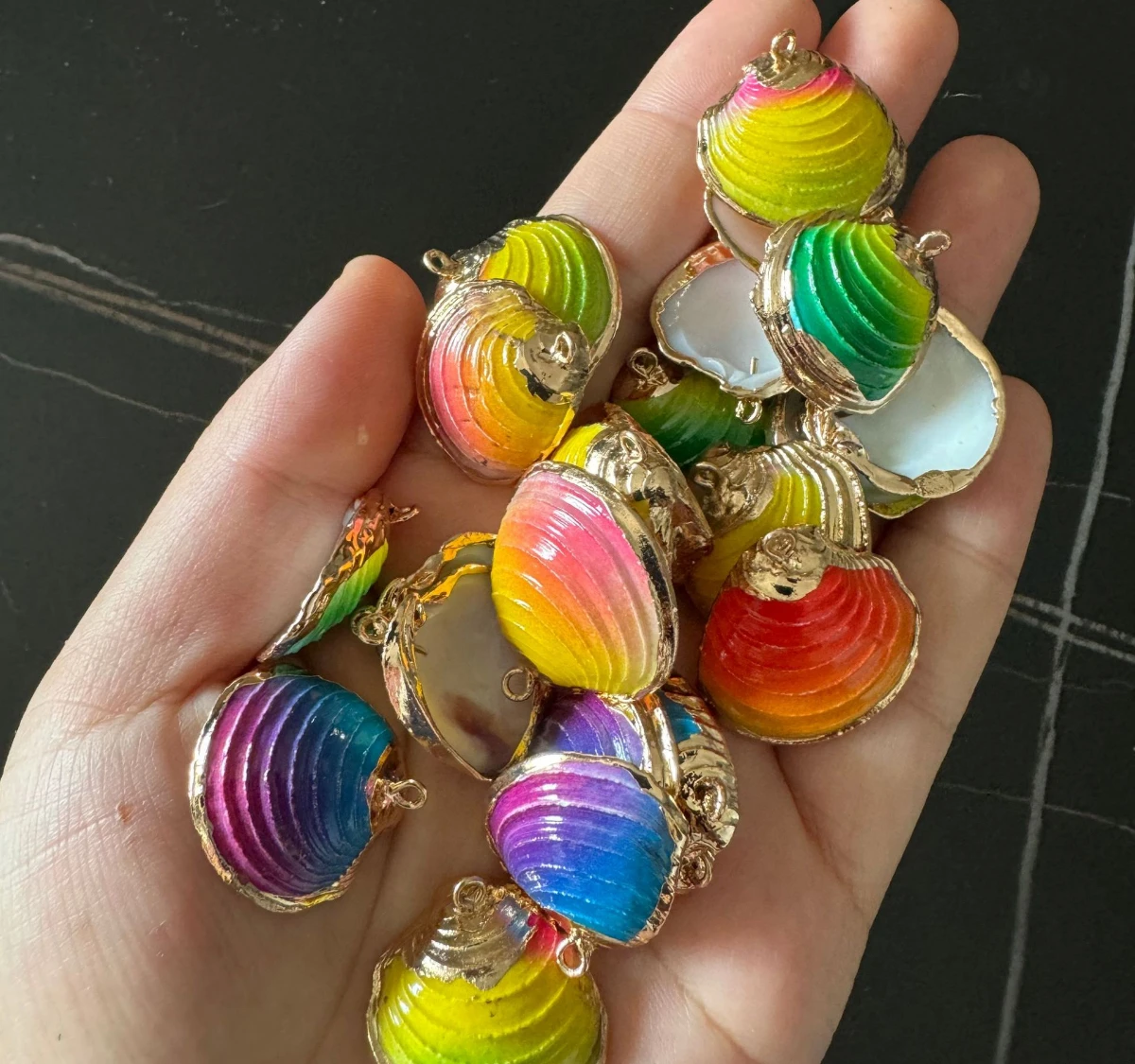 Seashell Pendant Accessories, Gold-Edged Seashell Earrings & Necklace Charms, Wholesale Seashell Materials Supplies