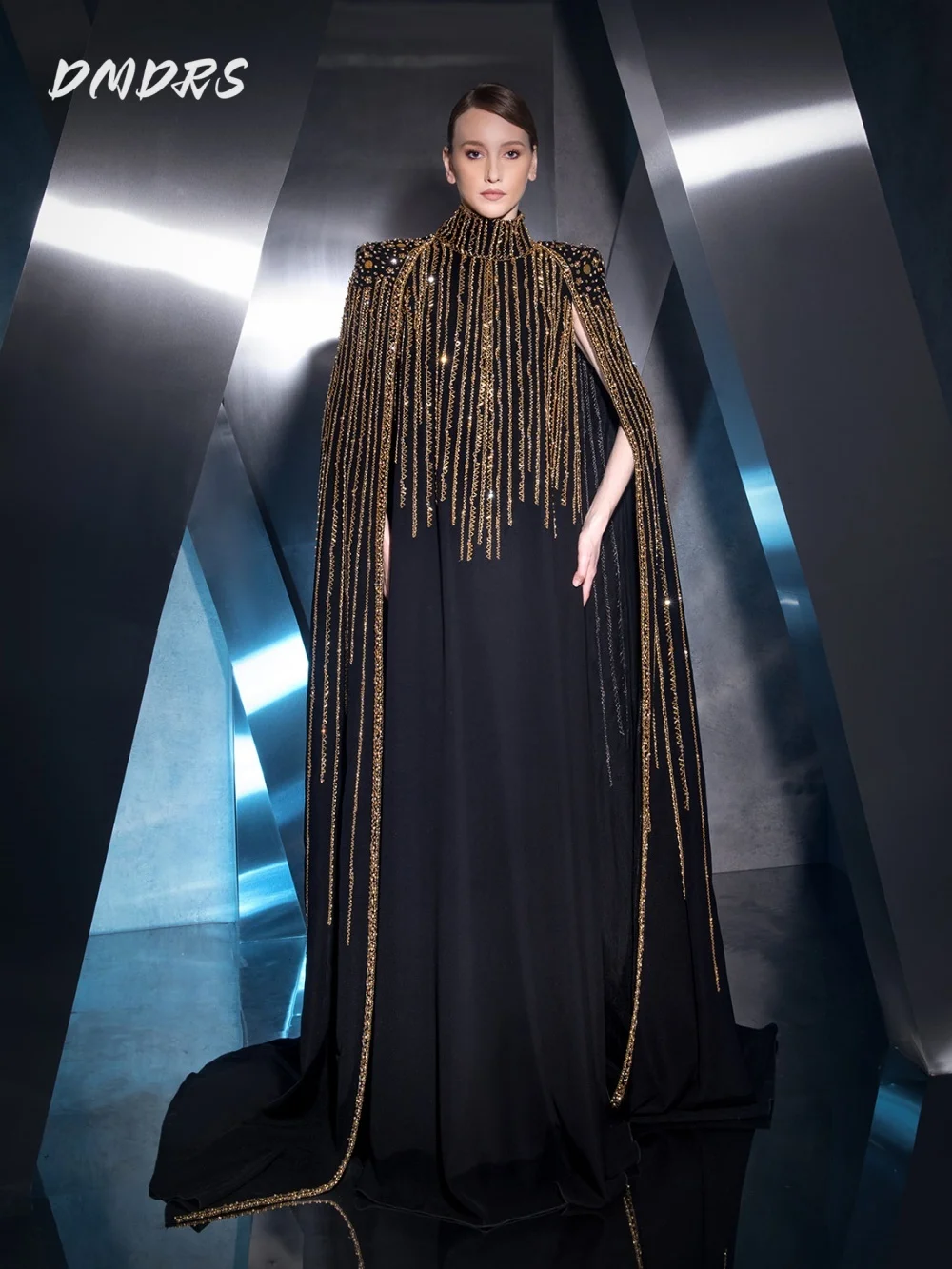 Graceful Beaded Prom Dress Formal Long Cape Evening Dress Classic A Line Mother of the Bride Dresses Floor-Length Gowns Customiz