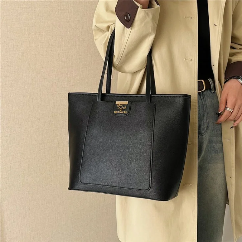 

High-End Women's Tote Bag Made Of Cowhide Leather Boasting Vienna Spacious Soft Daily Modern Look