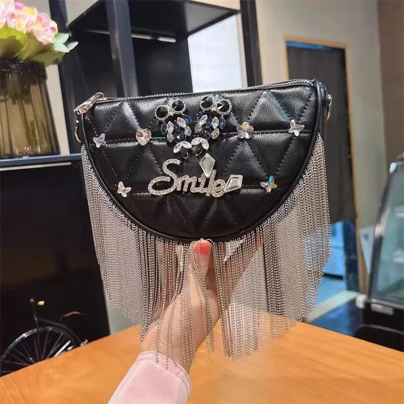 

Autumn Luxury Crystal Shiny Diamonds Half Moon Bag Women Fashion Handbag Long Tassel Female Shoulder Messenger Bag Lady Purse