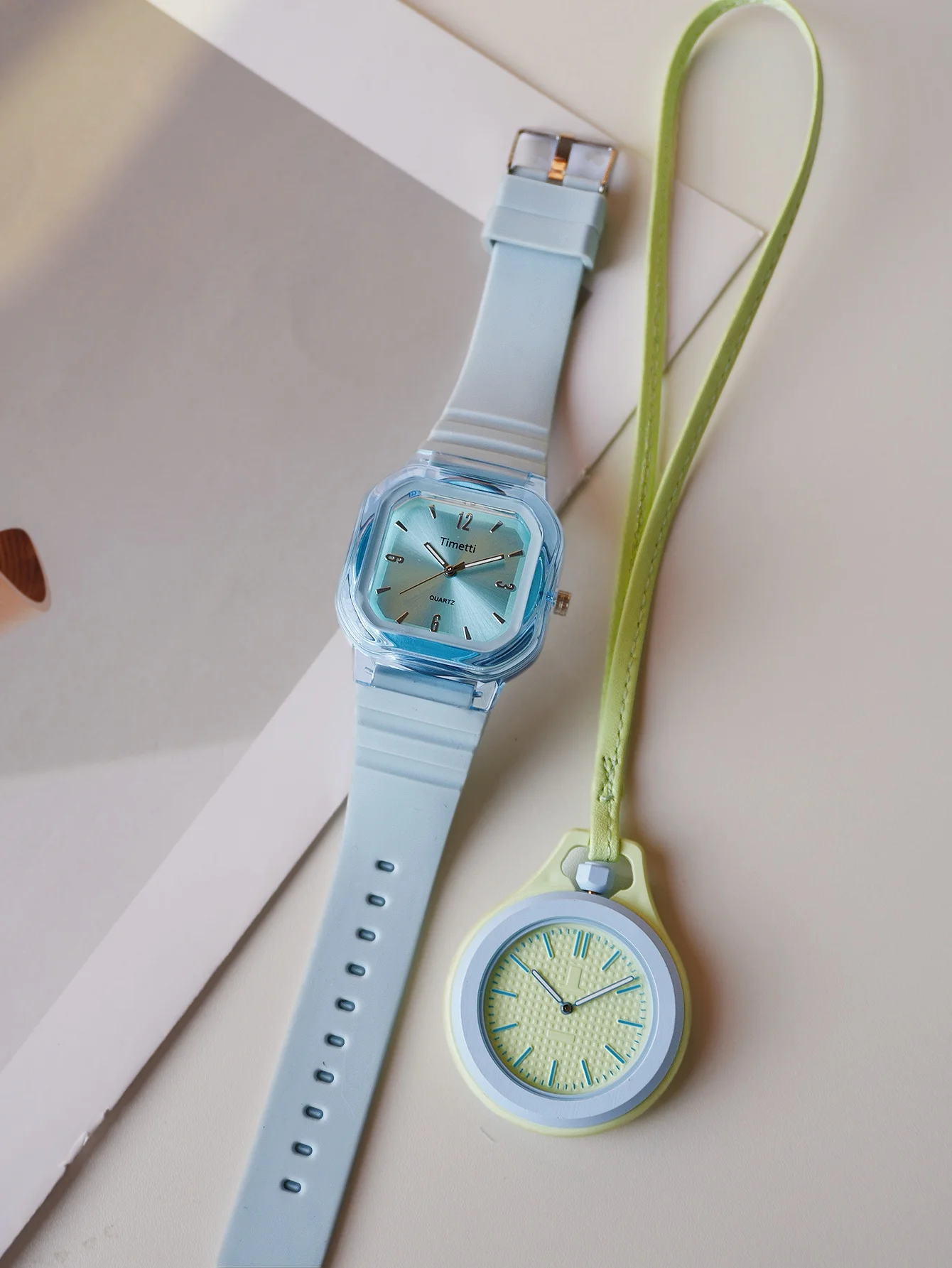 2-Piece Couple's Quartz Watch Set, Transparent Case Square Silicone Wristwatch, Portable Lanyard Pocket Watch Two-Piece Set, Casual Versatile Student Simple Wristwatch