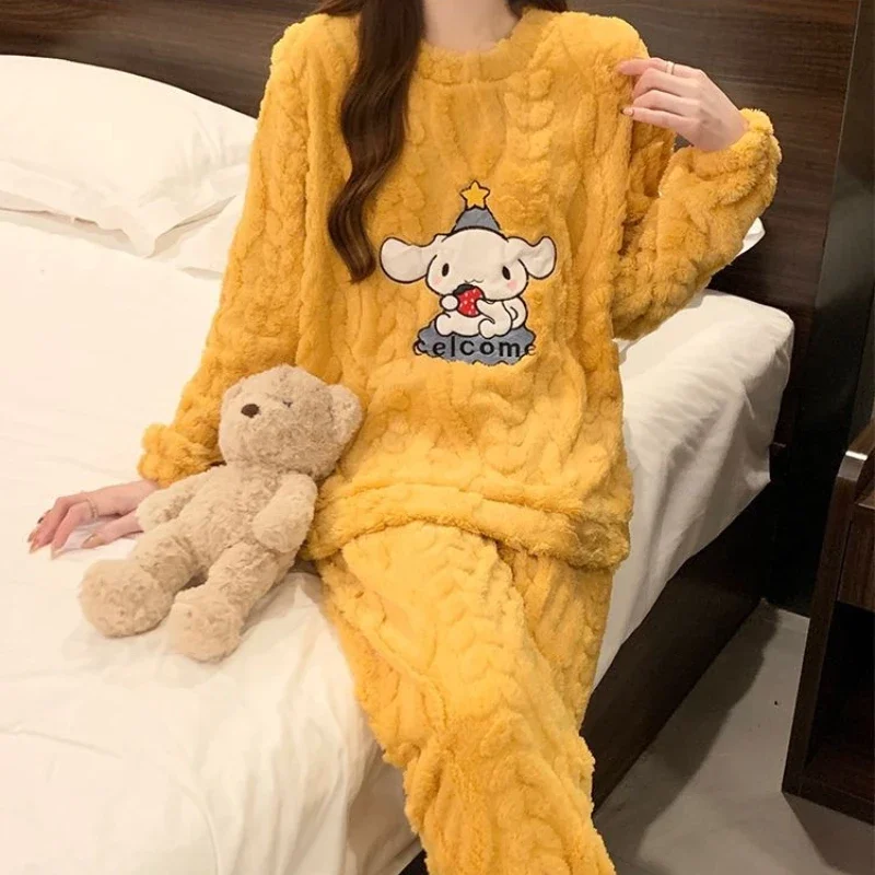 Sanrio Cinnamoroll อะนิเมะสุภาพสตรีชุดนอนสามารถ Go Out Plush Homewear ชุดฤดูหนาวหนาอบอุ่นแขนยาวกางเกง 2 ชิ้นชุด