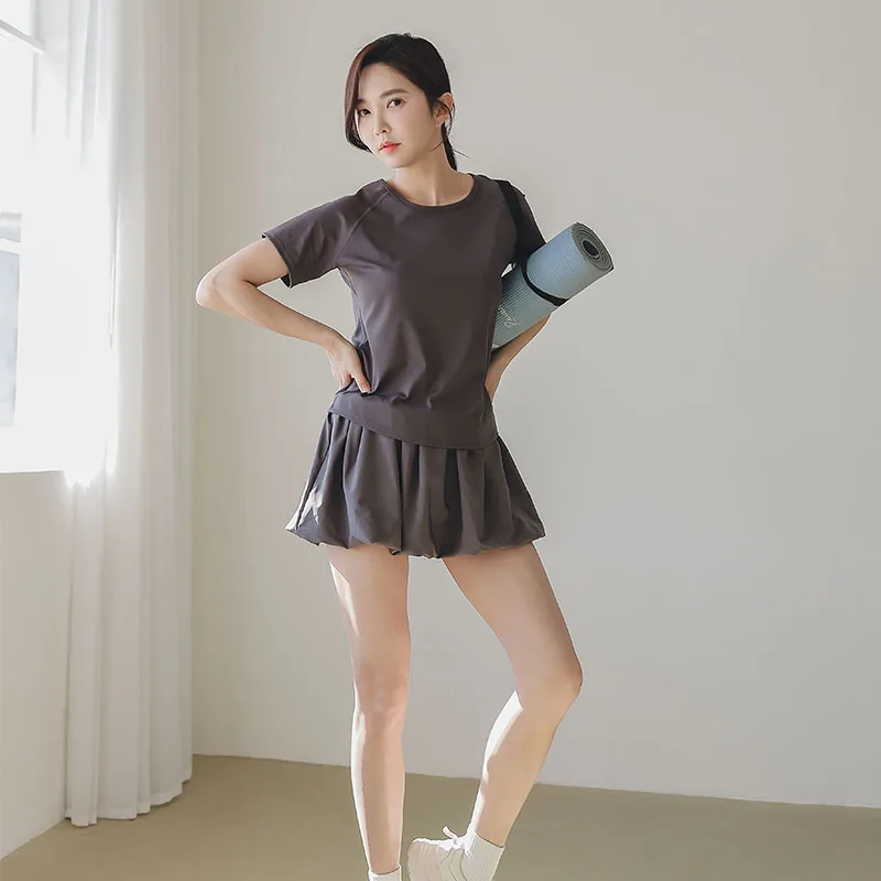 2026 New Women's Quick-Dry Loose Slim Sports Set Outdoor Running & Jump Rope Fitness Suit gallery 3