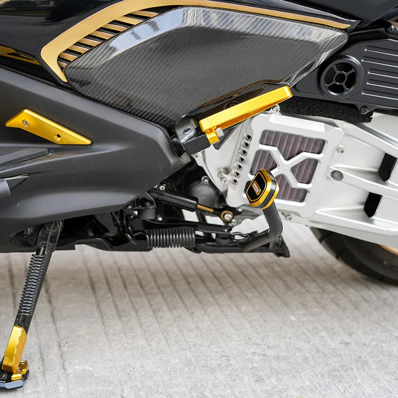 SEMSPEED CNC Aluminium Motorrad-Seitenständerplatte für YAMAHA NMAX XMAX NVX AEROX 125 150 155 250 300 400 – Detail 5