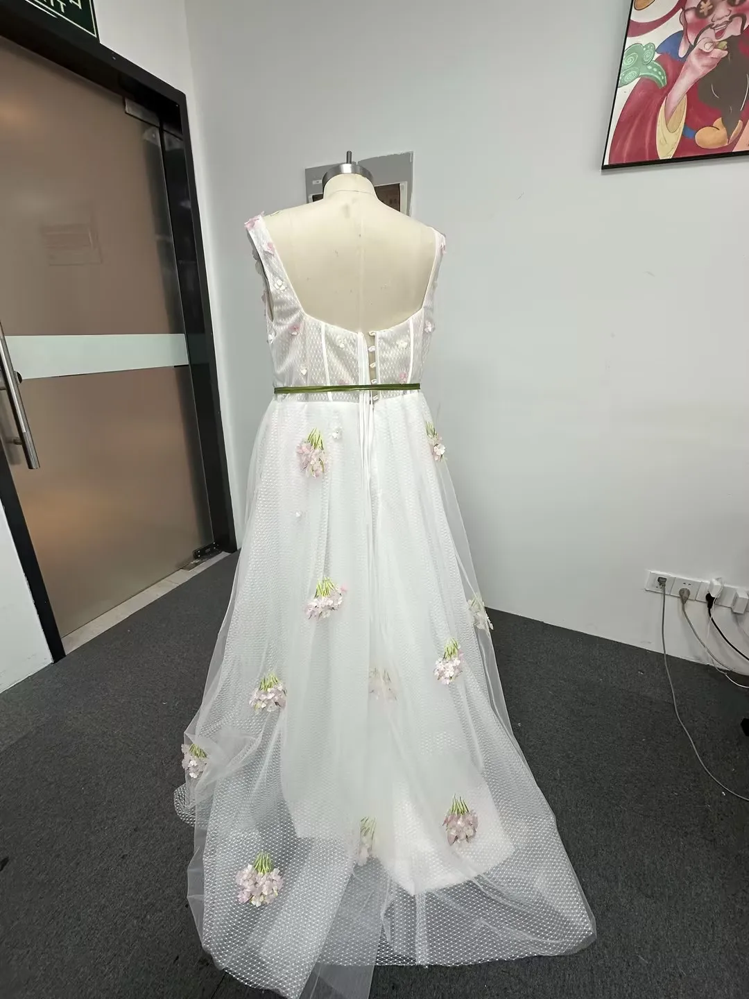 JEHETH Embroidery A-Line Prom Gowns Side Split Flowers Sleeveless Square Collar Tulle Evening Party Dress Sweep Train Custom image 2