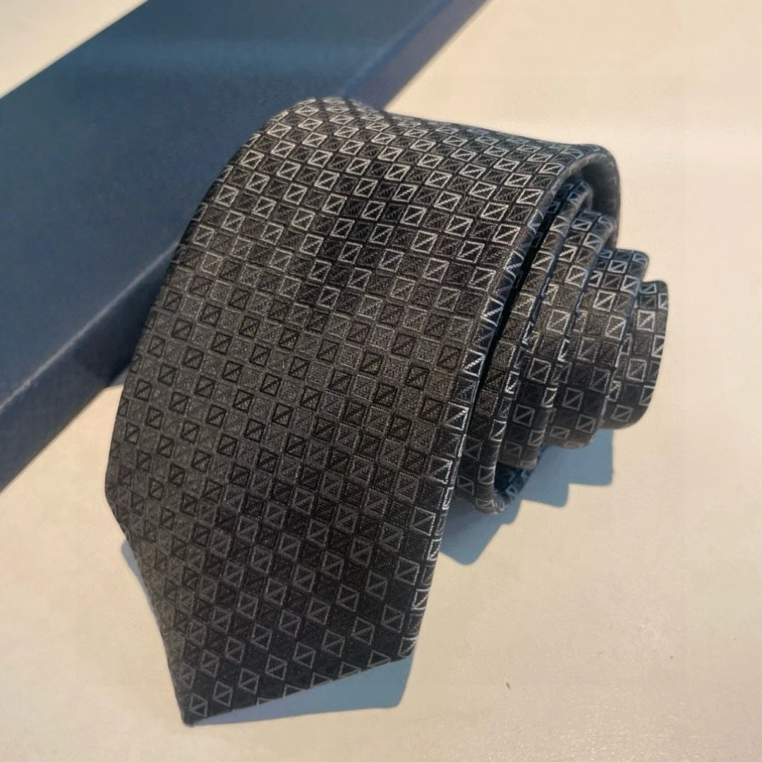 Cravatte da uomo fatte a mano di marca di lusso 100% twill di seta di alta qualità morbida sulla pelle stile CD business formale papillon regalo di festa