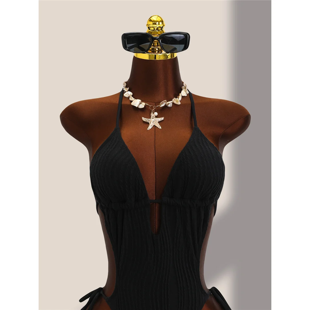 Einteiliger Badeanzug mit tiefem V-Ausschnitt und Neckholder, geraffter Schnitt, Damen-Badebekleidung, rückenfreies Design, hoher Beinausschnitt, gepolstert, Badeanzug, Modell V8343. – Detail 8
