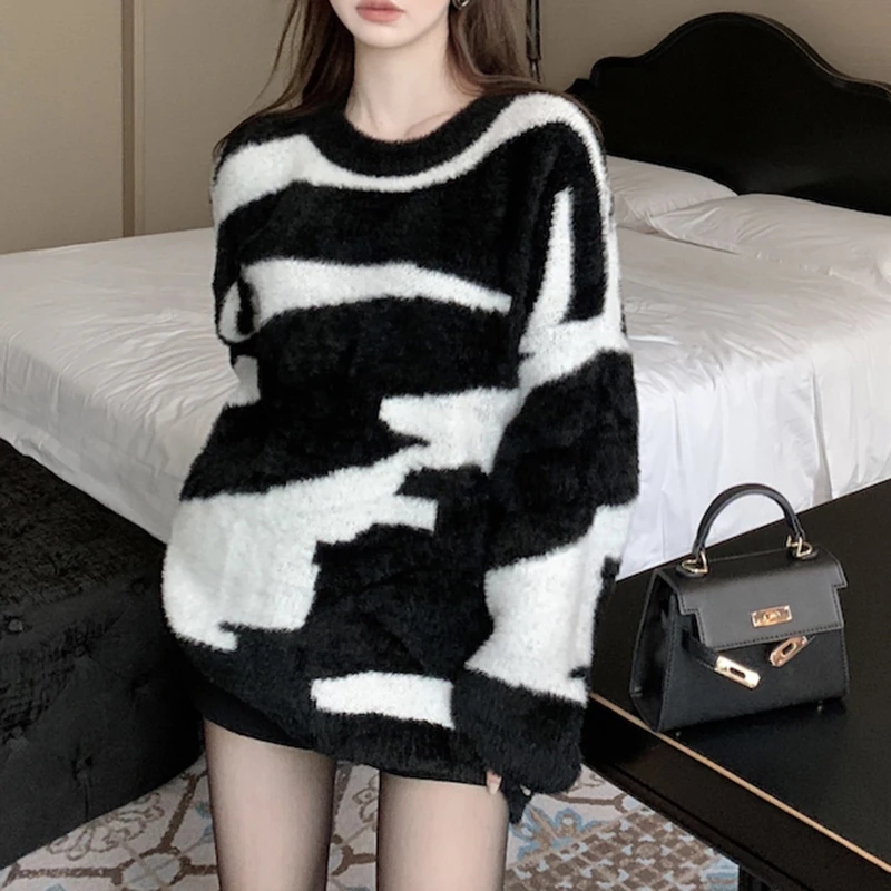 

2023New Vintage Mohair Stripe Soft Oversized Sweater Women Casual O Neck Loose Harajuku Knitwear Sweaters Tops Y2k Midi Pullover