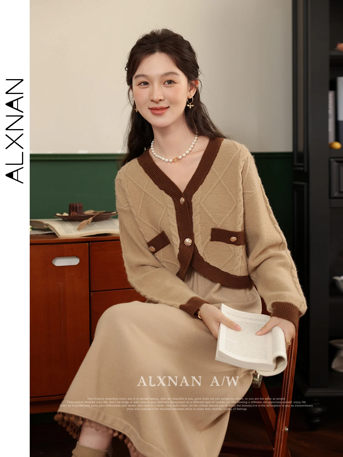 

ALXNAN V-neck Argyle Cropped Knitted Cardigans 2024 Autumn Winter French Style Long Sleeve Knit Sweater Coat Jumpers LXN32207