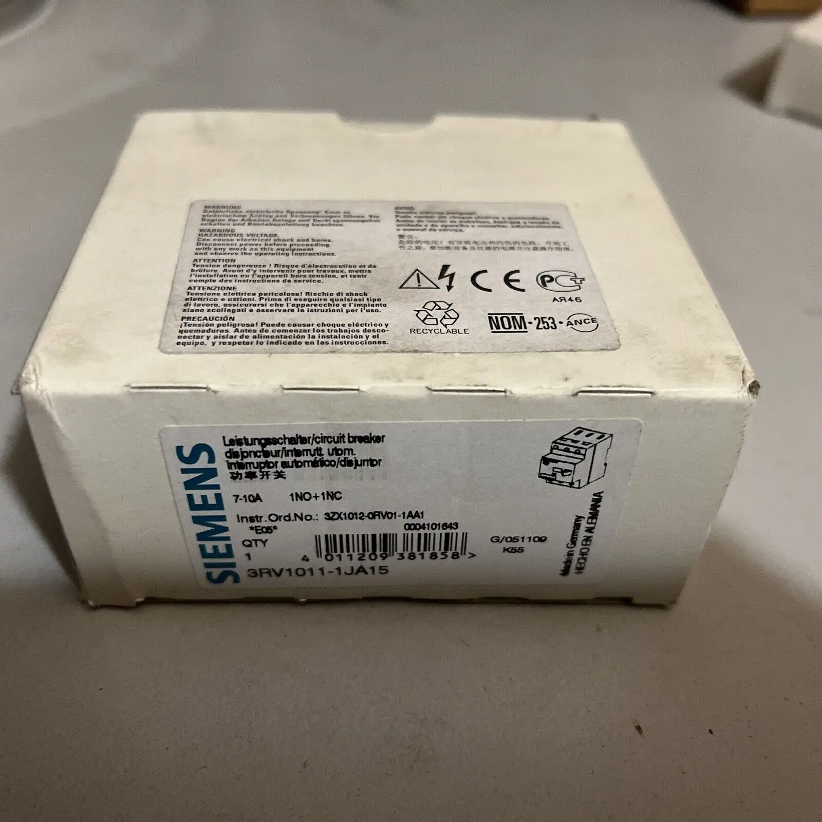 

Siemens motor protect relay 3RV1011-1JA15 new and orignal shipping in same day