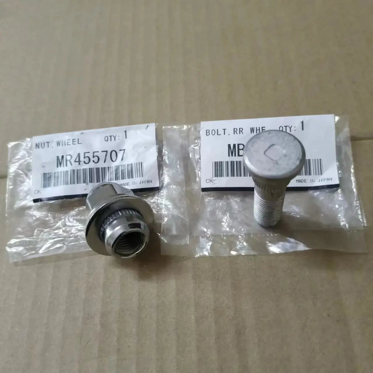 Auto Parts Wheel Bolt Tire Screw Nut For Mitsubishi ASX Pajero Sport Eclipse Cross Outlander 2013-2021 OEM MB911495 MR455707