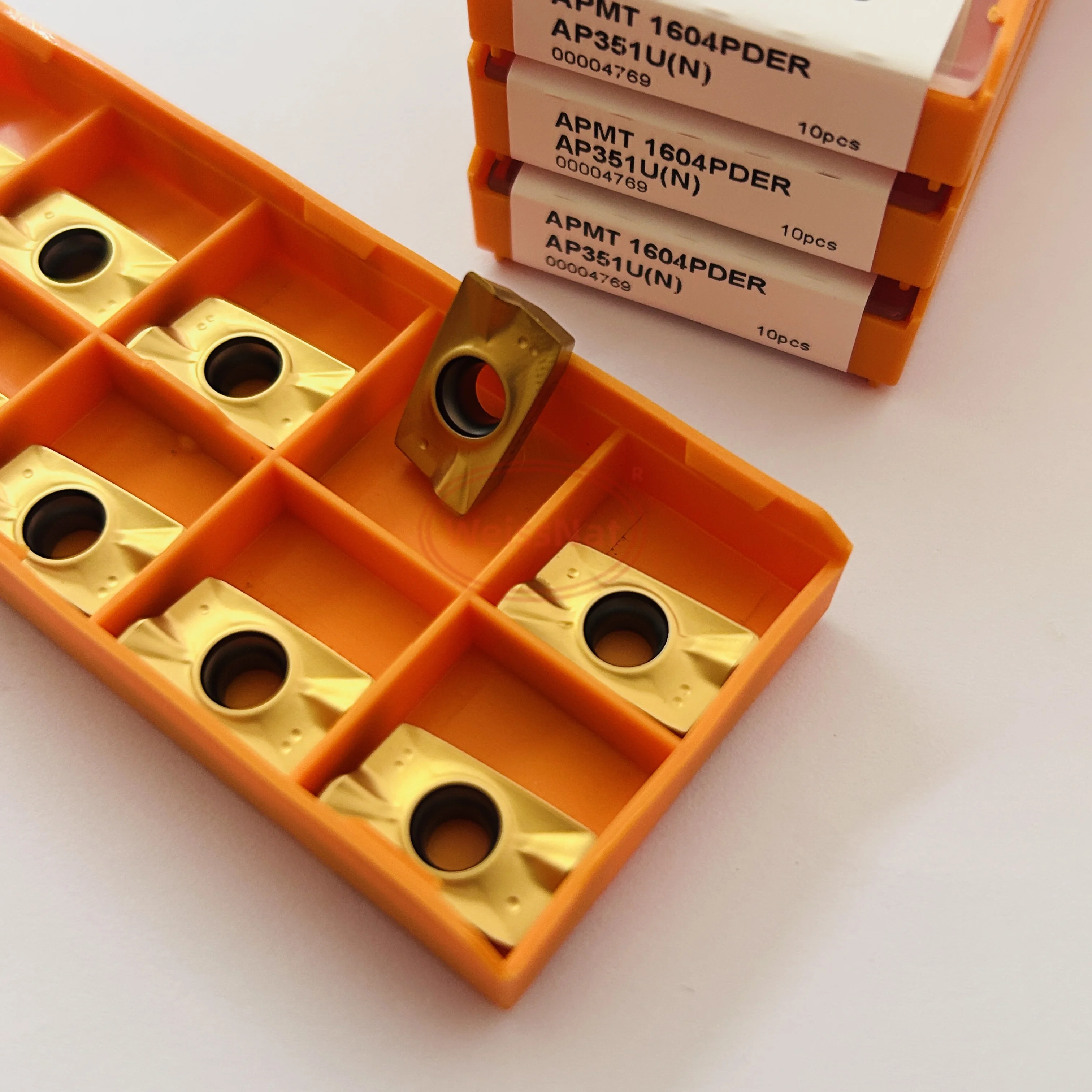 

APMT1604PDER APMT1135PDER AP301U(N) AP351U AP251U AC301P AP151H AP351M AP251K Твердосплавные пластины Фрезерная пластина APMT