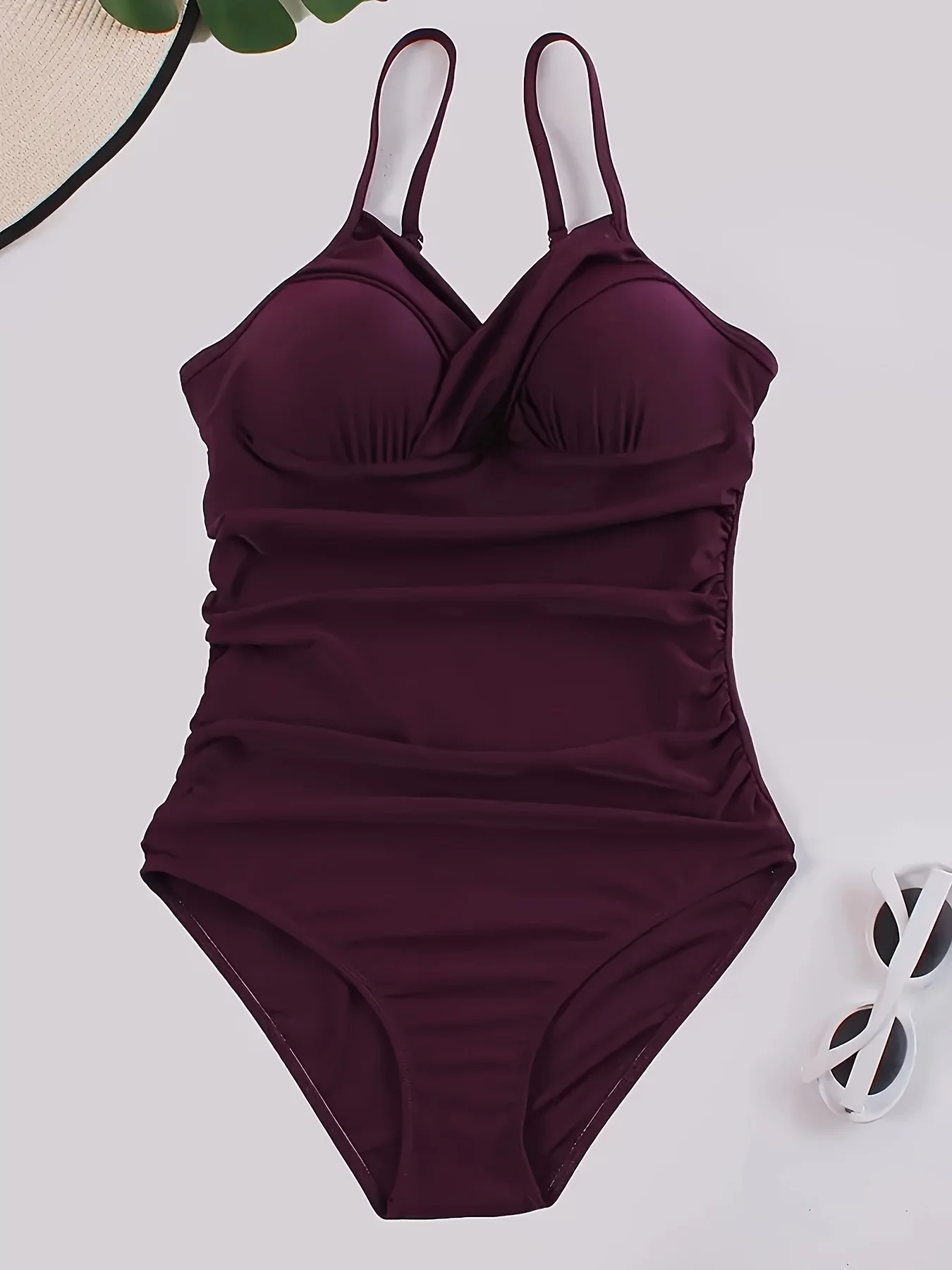 2026 Nieuwe Dames Sexy Mode Bordeaux Kruis V-hals Ruches Taille Eendelig Badpak voor Kustvakantie Badmode