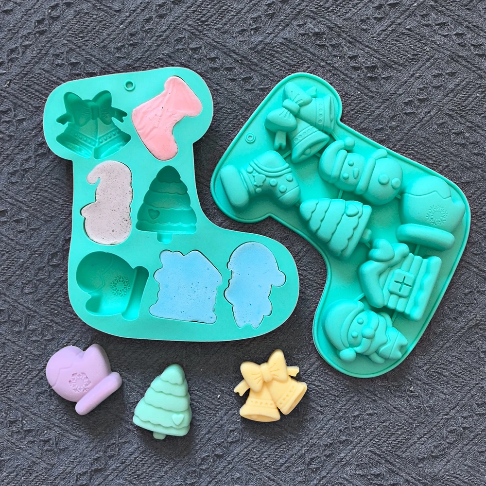 Christmas, 7-hole Christmas sock shaped chocolate biscuit cake silicone mold, used for DIY mousse cake, baking baking tray
