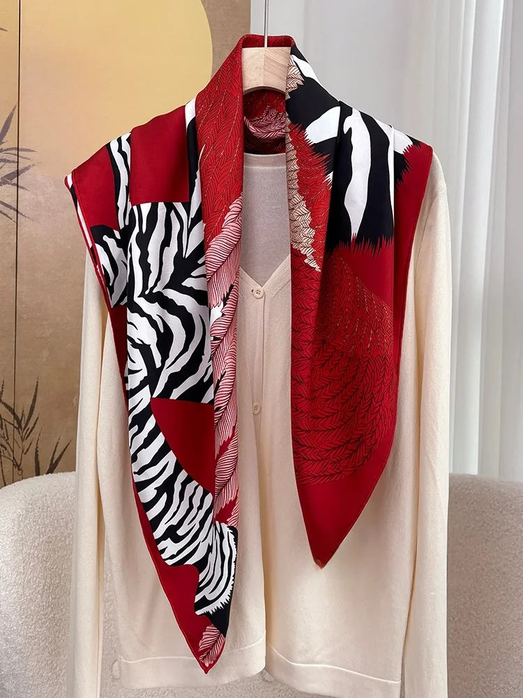 foulard-carre-en-gaze-de-soie-8-momme-tissage-artistique-printemps-2026-84-cm-nature-sauvage-et-douce-pour-jeunes-adultes-et-seniors-toutes-saisons