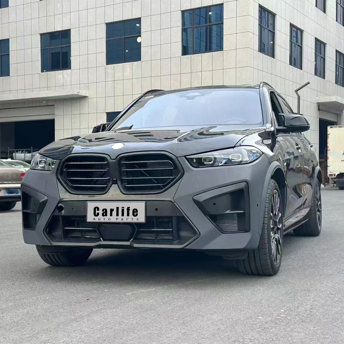 For BMW X5 G05 2019-2022 conversion to 2024 F95 LCI X5M style facelift bumpers Body kit with side skirt.