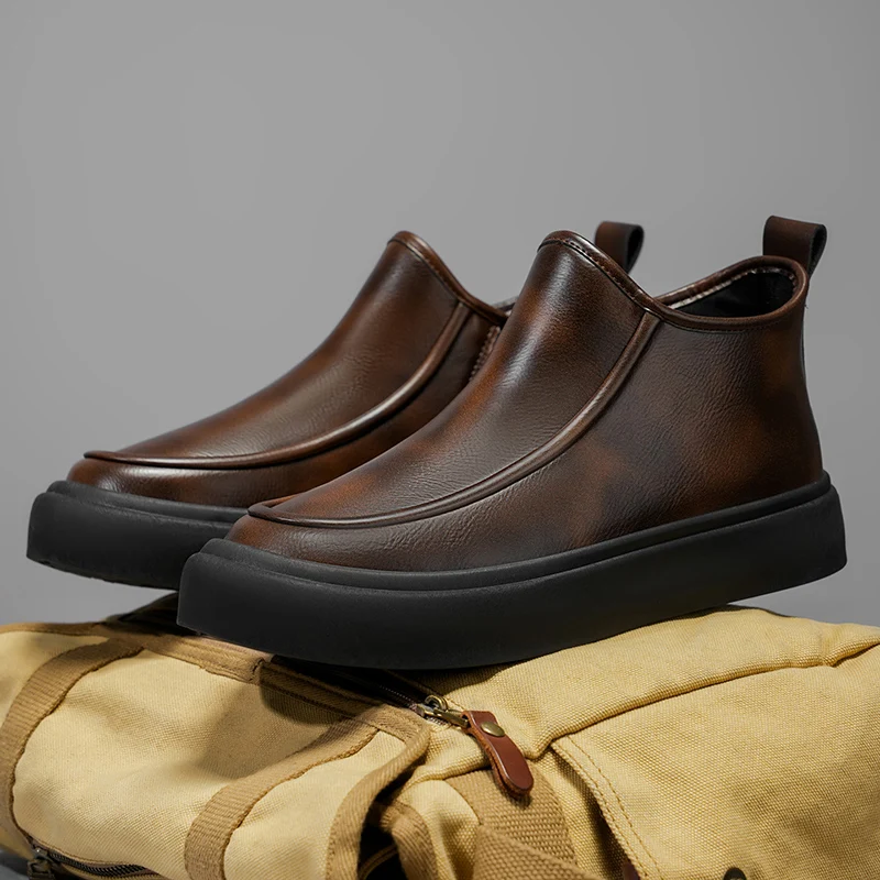 Scarpe casual da uomo 2025 Nuovo stile Autunno Pelle Scarpe da uomo versatili alla moda Scarpe da passeggio impermeabili antiscivolo per esterni