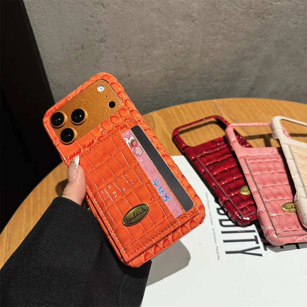 

Luxury Stylish Golden Label Card Holder Phone Case for 17 Pro Max Glossy Crocodile Pattern PU Cover for iPhone 16 15 14 13 Pro