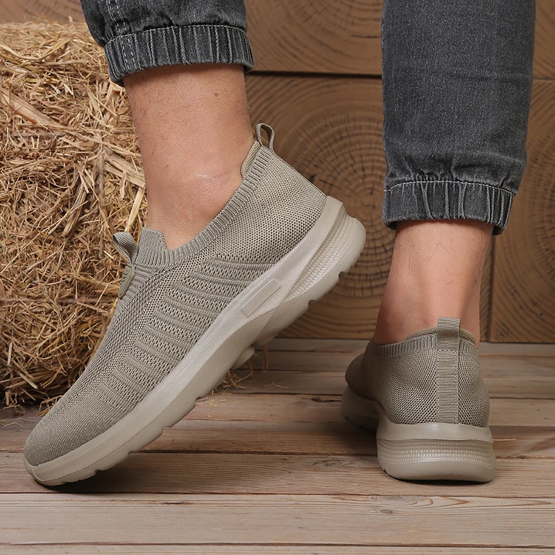 Men's Breathable Knit Slip On Walking Shoes, Height Increasing Non-Slip Casual Sneakers, Lightweight Loafers for Daily & Outdoor