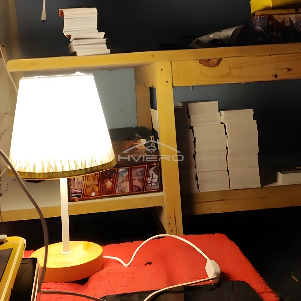 لمبة مكتب النسيج الظل غرفة نوم السرير الجدول ضوء الليل الإبداعية الشمال نمط الإضاءة الزخرفية للمنزل التصميم الداخلي Led