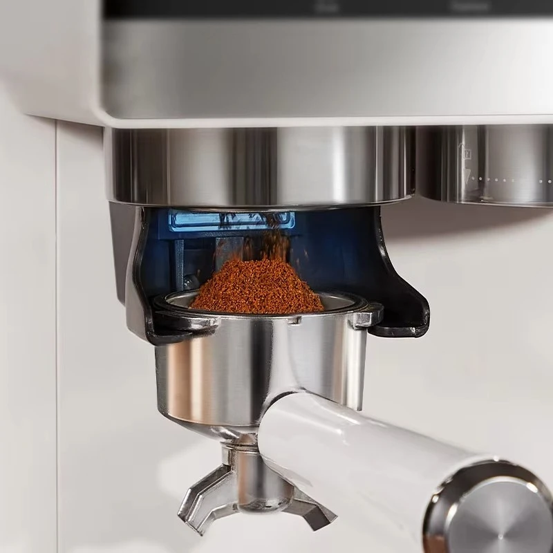Semi-Automatic Coffee Machine with  Pressure Gauge - Visual Feedback for Optimal Extraction Control