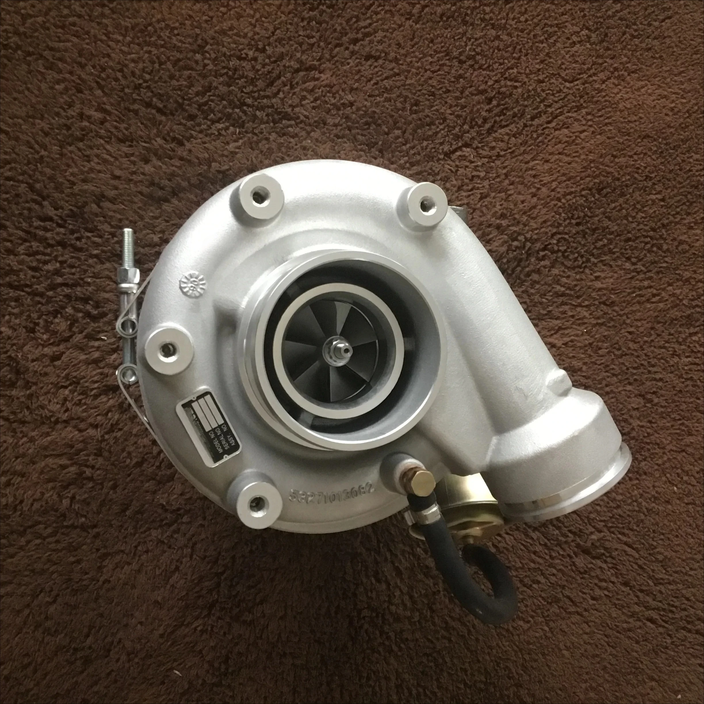 Popular Hot sell High Performance Standard Style Automotive Engine Turbochargers Supercharger for VOLVO S200G Car Trucks SUV OE