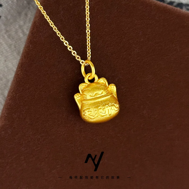 

A genuine gold 999 Chinese-style design, Daily start style Maneki Neko pendant for women's necklaces