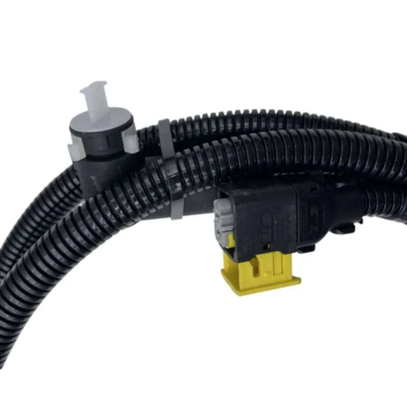 Super Sale 21313784 Urea Hose for Volvo Trucks Connect the Urea Pump to the Urea Injector 21574975 0444042028 to 0444023053