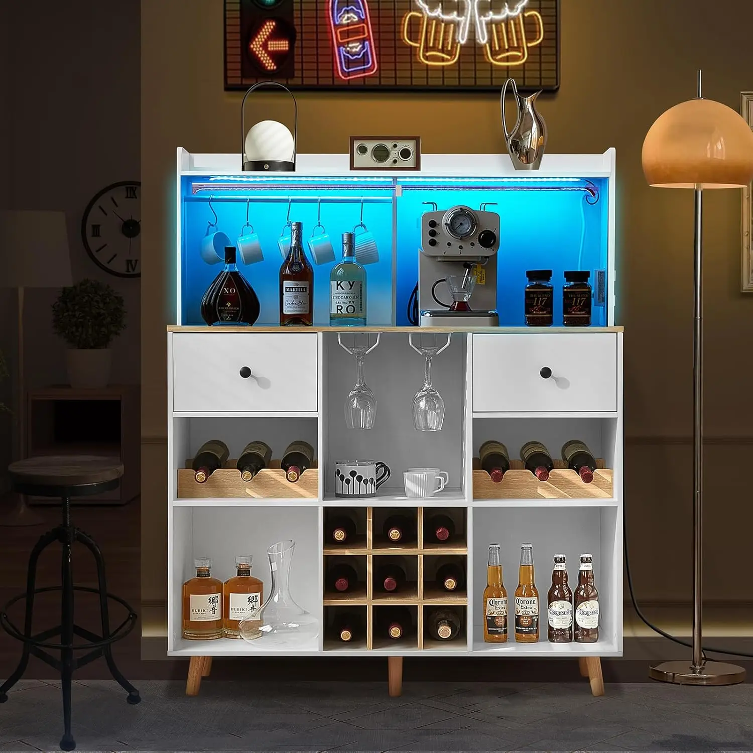 Mobile Bar con Presa di Corrente e Luce LED, Armadietto Bar con Cassetti e Ripiani Rimovibili, Personalizzabile