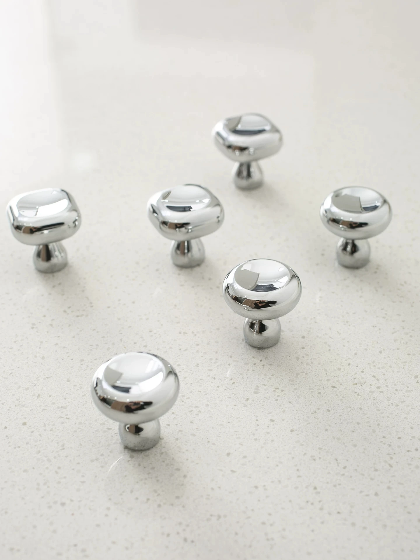 

Brilliant Silver Brass Furniture Hardware Pulls for Bedroom Wardrobe Doors Kitchen Cabinet Drawers - Shiny Silver Finish