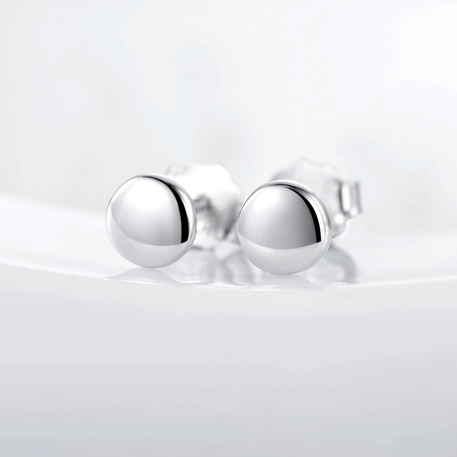 Modian Hot Sale 100% 925 Sterling Silver Cute Small Hearts Stud Earrings For Women Fashion Round Luxury Lightning Fine Jewelry