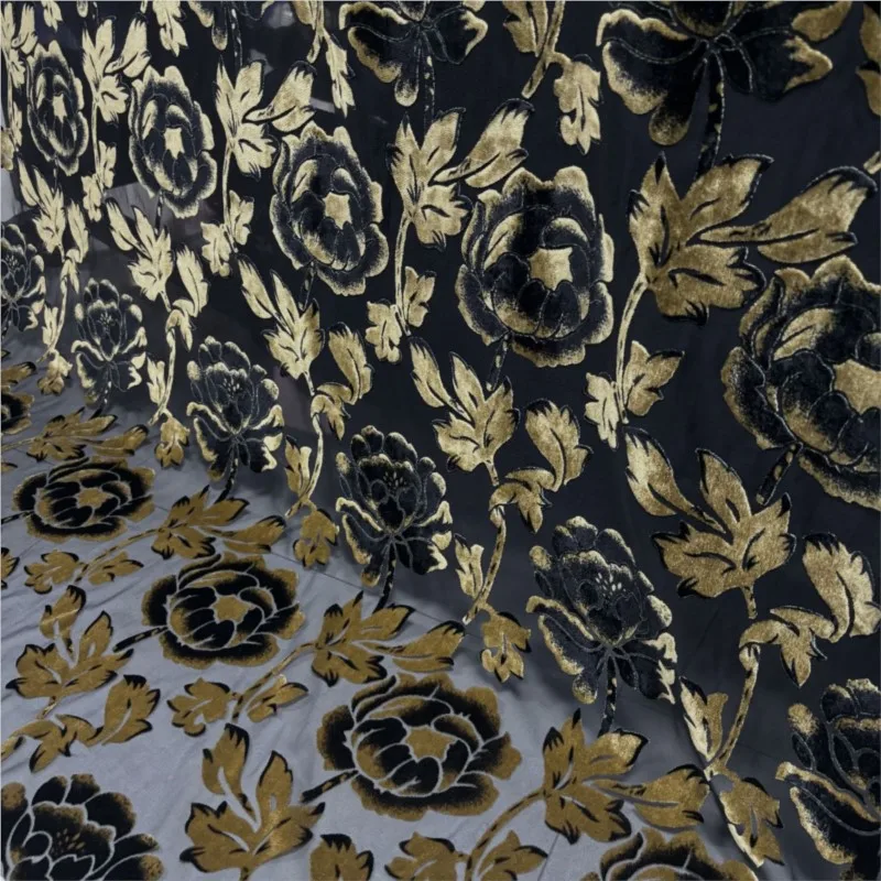 فستان نوم من القماش المنسوج والحرير المخملي المطبوع والمنقوش شيونغسام