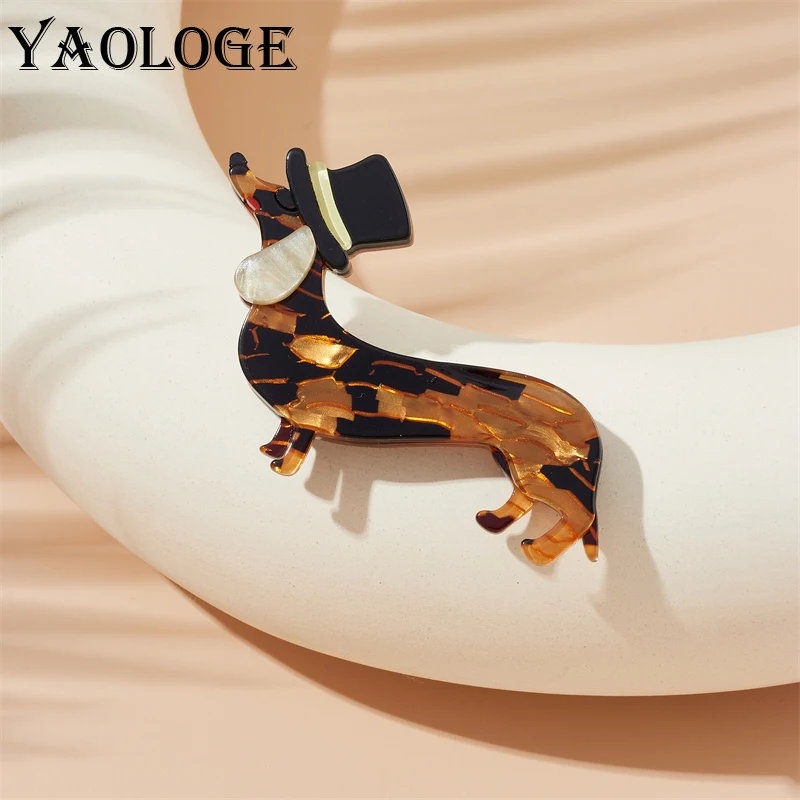 

YAOLOGE Acrylic The Dachshund Dog Brooches For Women Men Girl Pin Acetate Fiber Animal Design Fashion New Jewelry Party Gifts