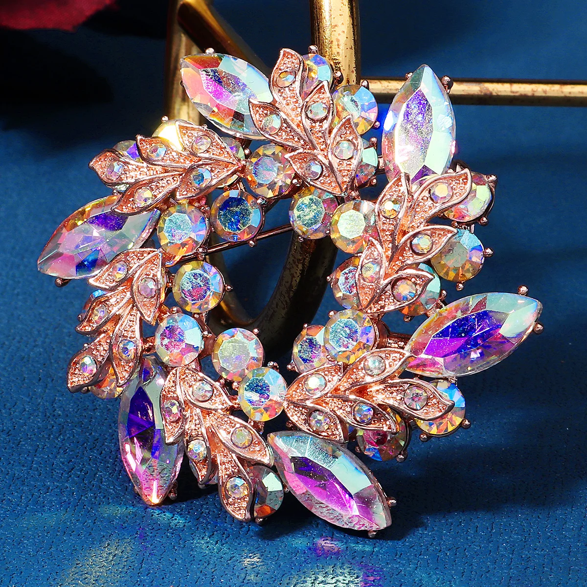 Perle Brosche Pin Schneeflocke High-End-Seide Schal Schnalle Luxus exquisite Damen bekleidung Accessoires Kleid Rock Schmuck – Detail 5