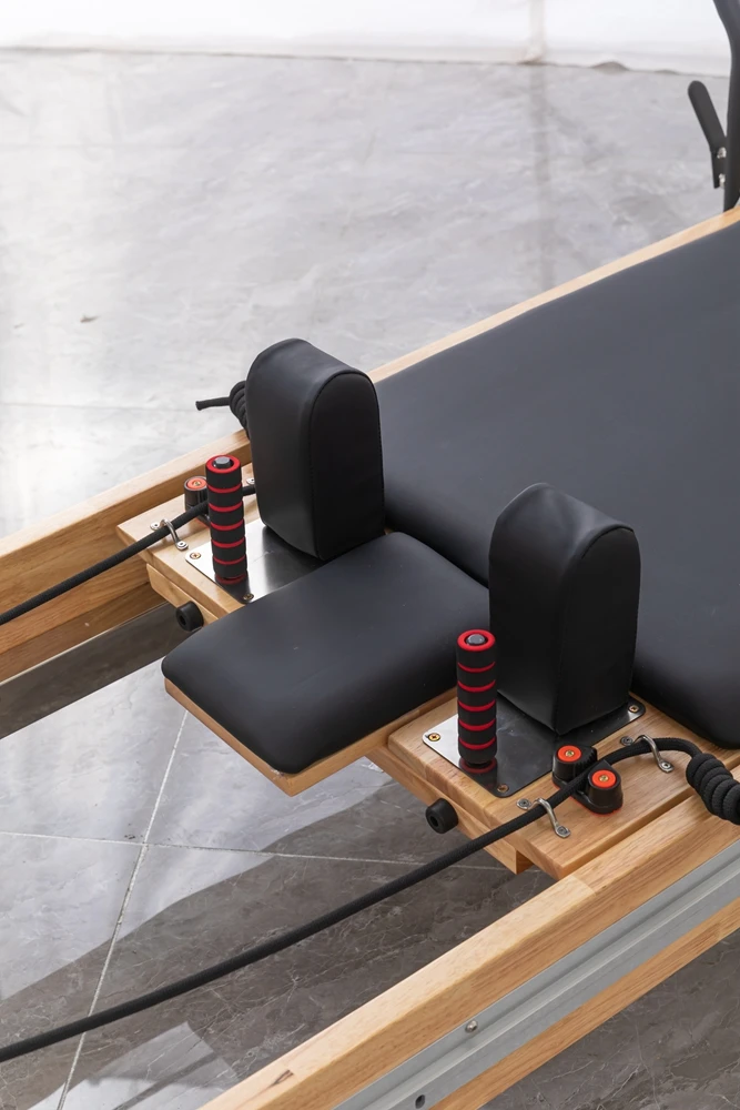 Deren Reformer Pilates Studio Bed Pilates Machine Made of Oak  for Health and Yoga Exercises