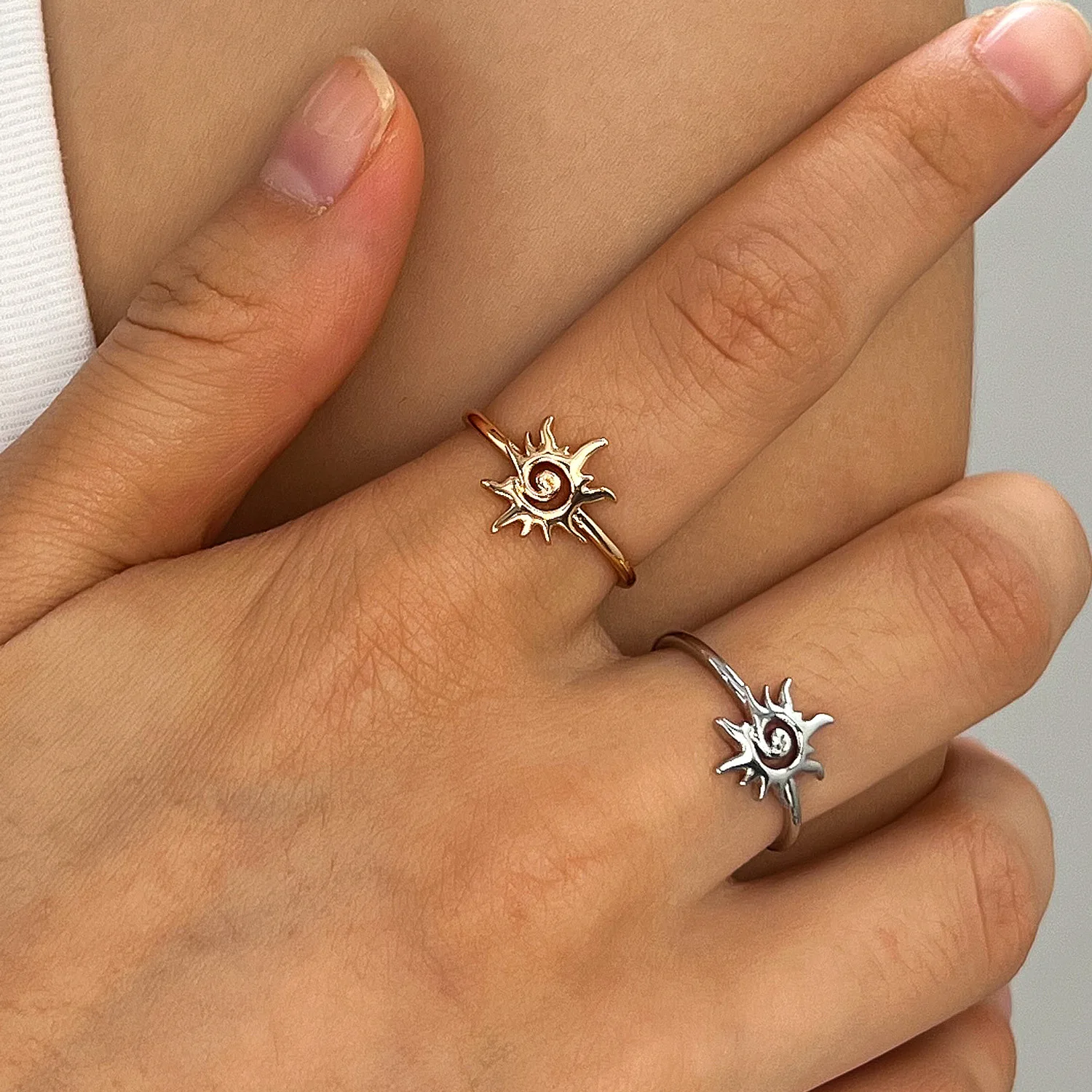 Vintage Exaggerated Personality Trend Vortex Sun Open Rings for Women Unique Design Daily Accessories Party Fashion Jewelry Gift