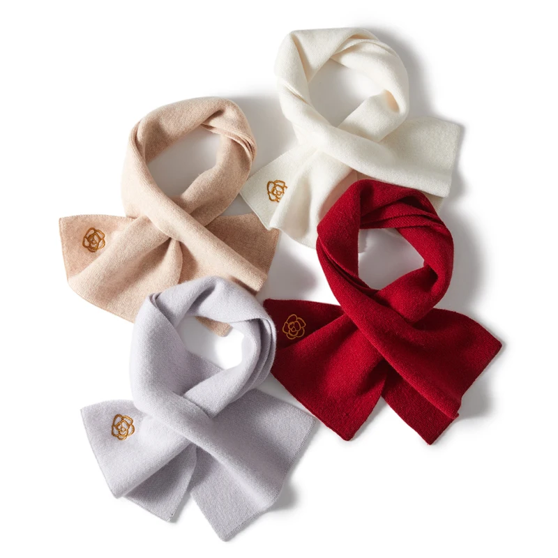 

Fashion Knit Scarf - Women's Autumn/Winter Thermal Solid Embroidered Flower Breathable Versatile Neck Warmth Essential