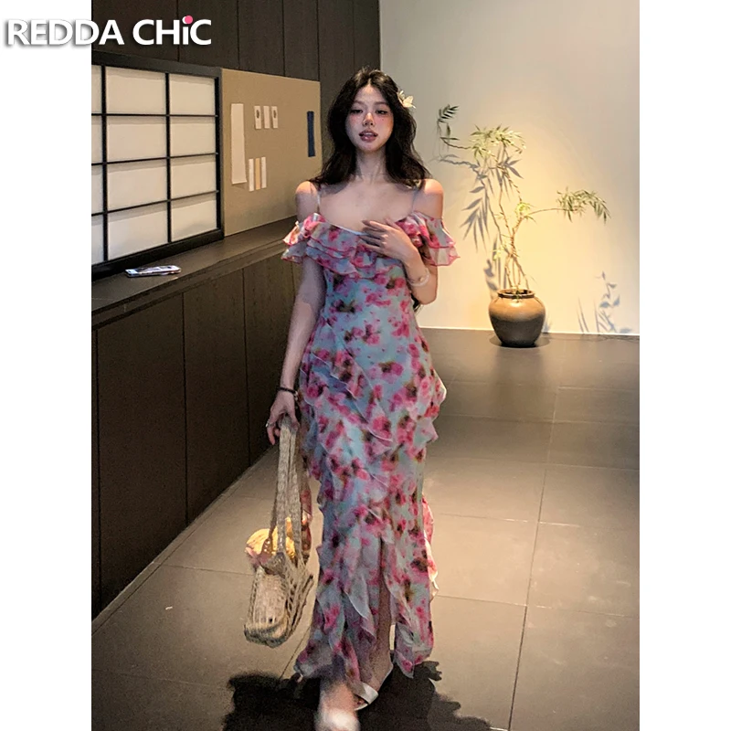 ReddaChic Unregelmäßiges Rüschen Flowy Blumenkleid Damen Spaghettiträger Kalte Schulter Split Maxi Langes Kleid Cocktail Sommerkleidung