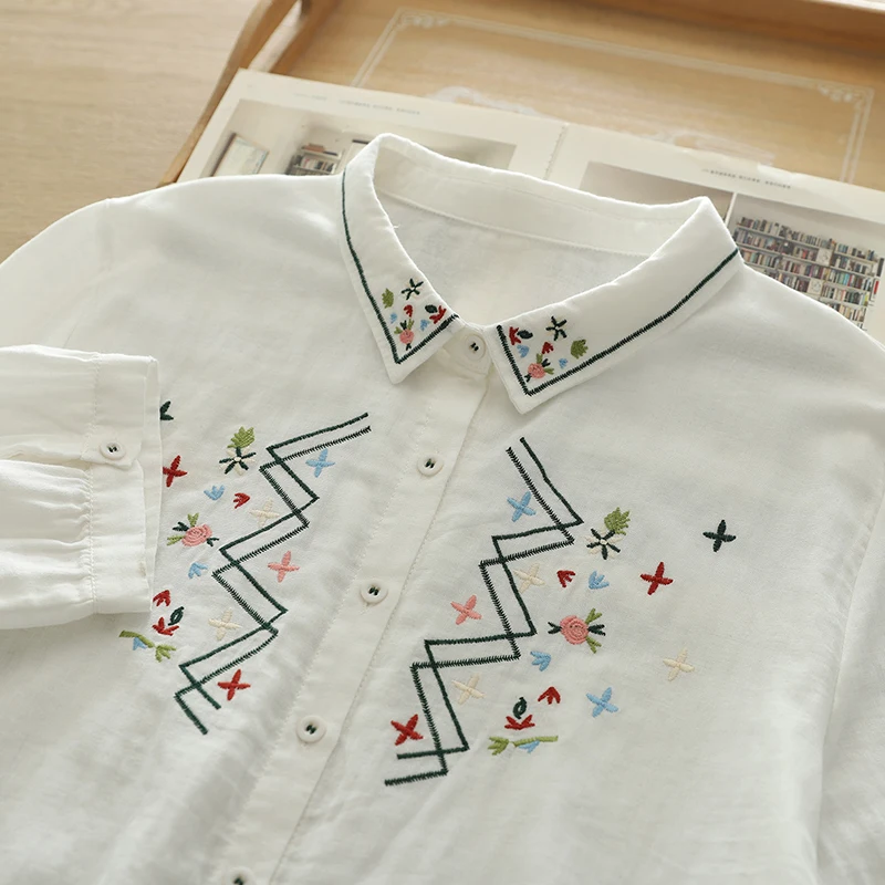 

Summer Women Clothes Wavy Flower Embroidery Cotton Tops White Color Three Quarter Sleeved Loose Slimming Shirts And Blouses U191