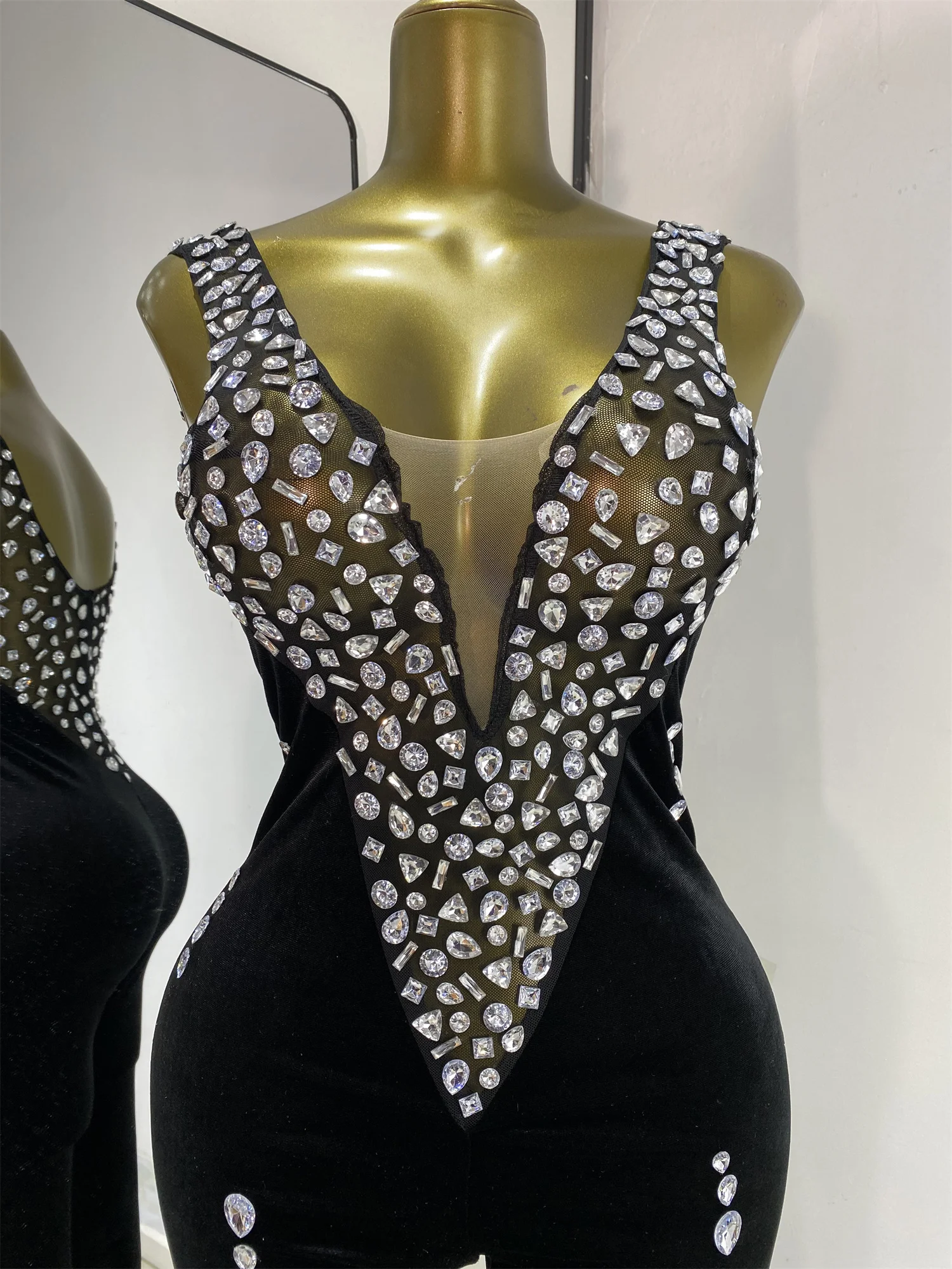 Women Jumpsuit Rhinestones High Street Sleeveless V Neck Black Velvet Rompers Evening Club Wedding Party Guest Outfits Wholesale