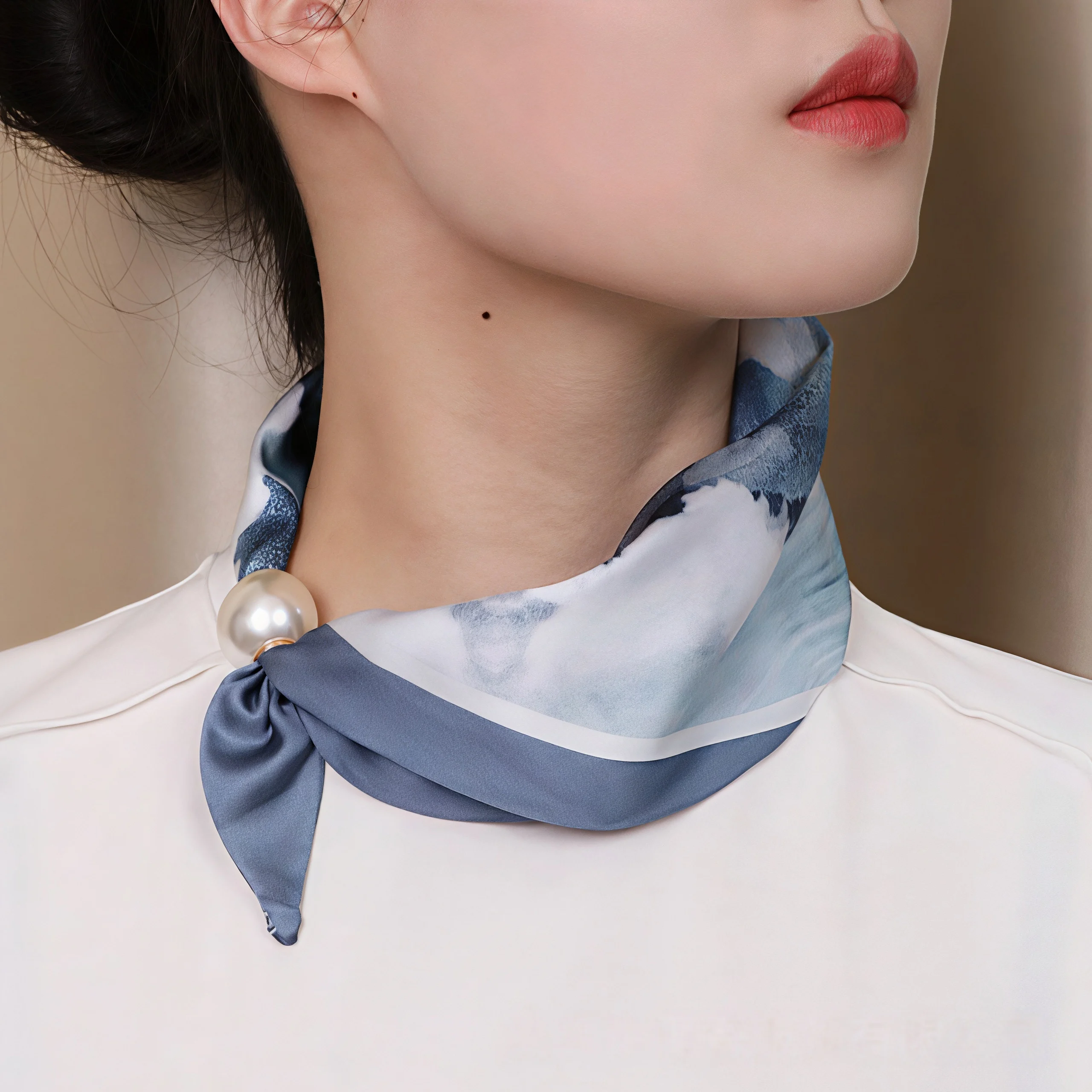 

New Summer Pearl Decoration Magnetic Buckle Silk Scarf Versatile Neck Protection Fashionable High End Matching Shirt Scarf Lady