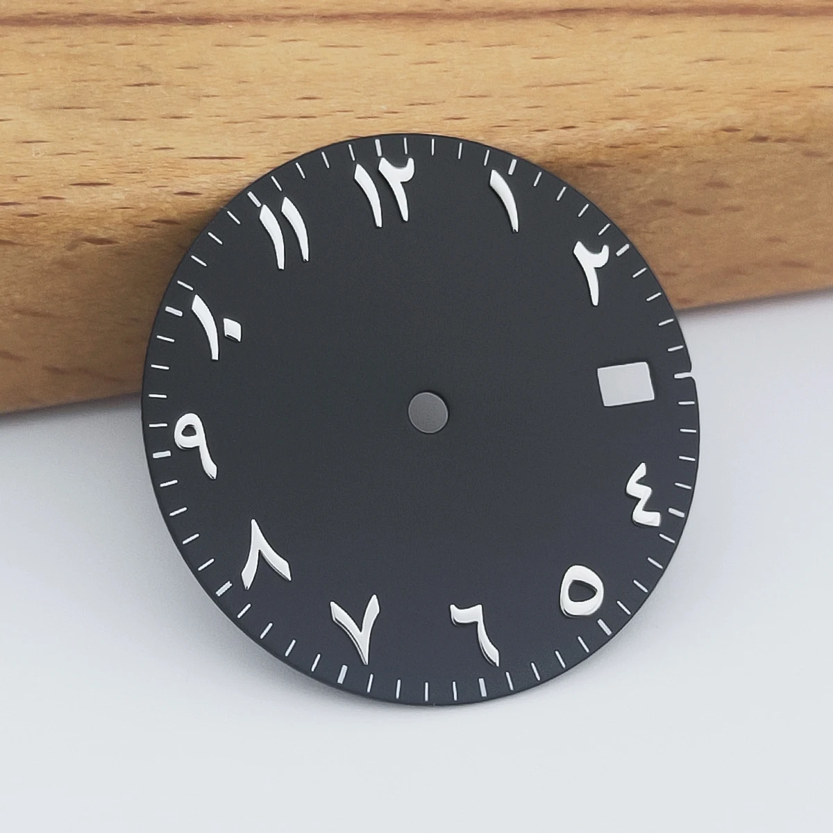 ネイトン 28.5mm ローマ数字 ブラックブルー ウォッチダイヤル NH34 NH35ムーブメント対応 カレンダーウィンドウ 3時位置リューズ 3.8時位置リューズ付き