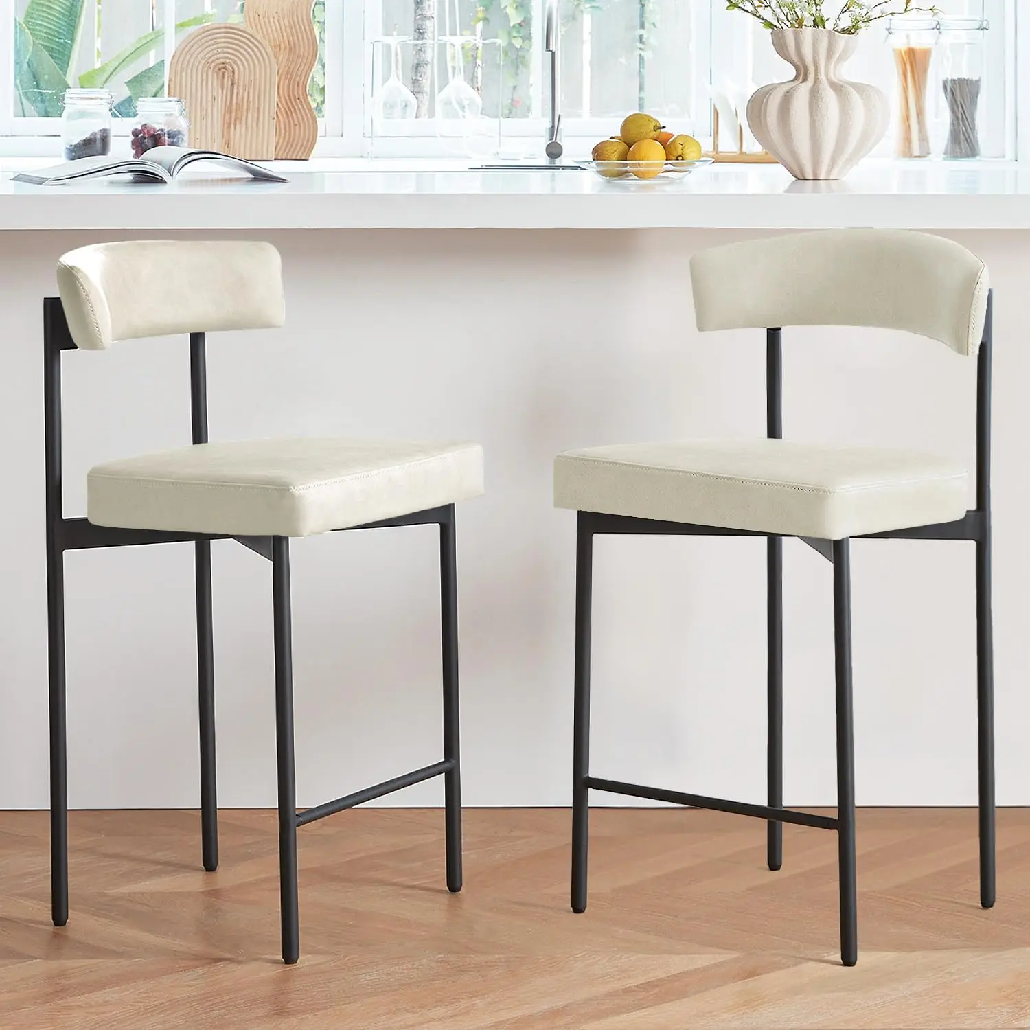 Beige Modern Bar St…