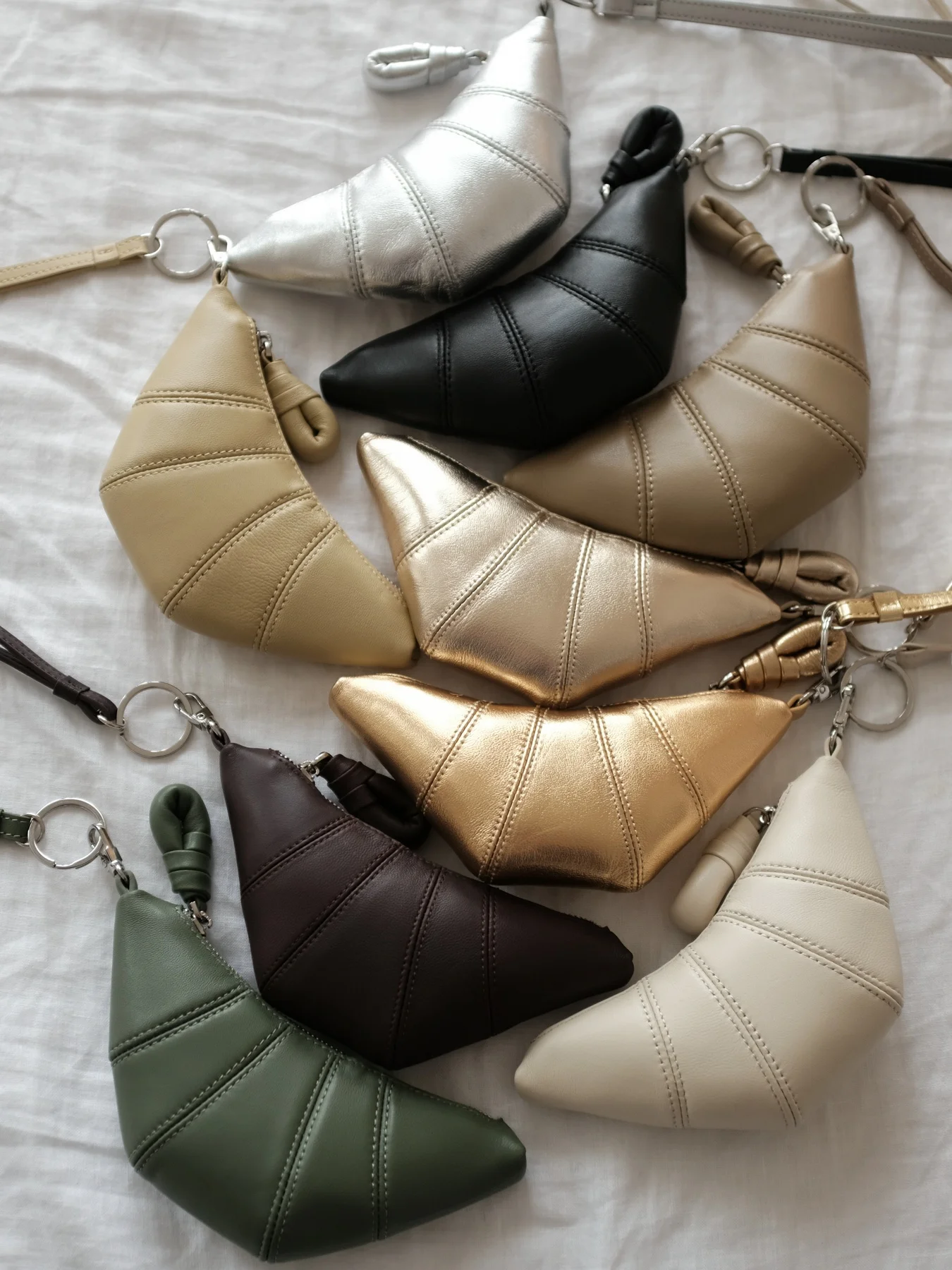 Affascinante piccolo portachiavi completo in pelle di pecora Ne appeso corno ape portamonete porta carte borsa portaoggetti per giovani europei Sle