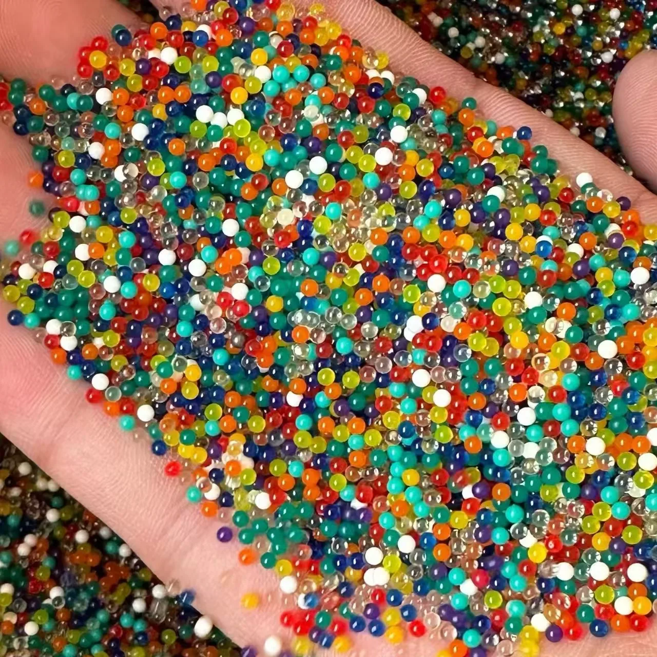 50000PCS 물 젤 공 7-8MM 총 장난감 총알 액세서리 여름 야외 촬영 어린이 성인을위한 물 스포츠 게임 장난감을 재생