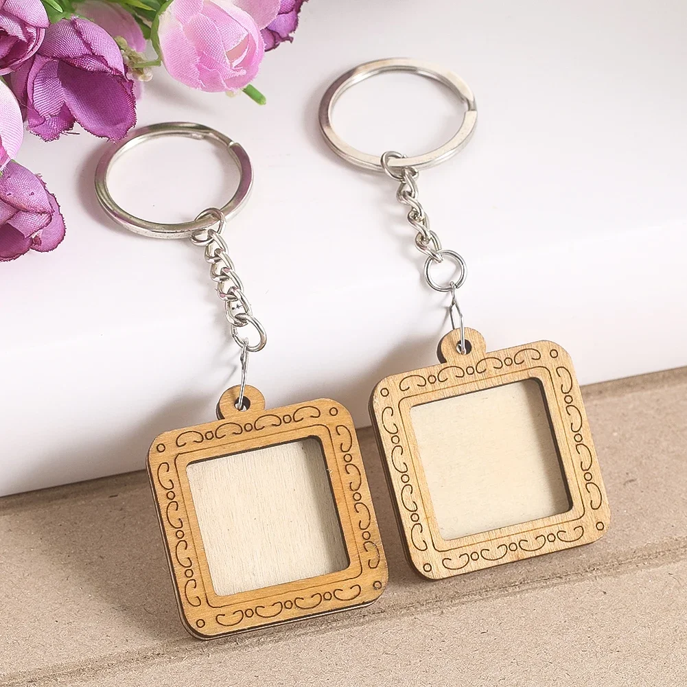 Wooden Carved Flowers Square Photo Frame Key Chain Put Photos and Stickers DIY Pendant Custom Gifts