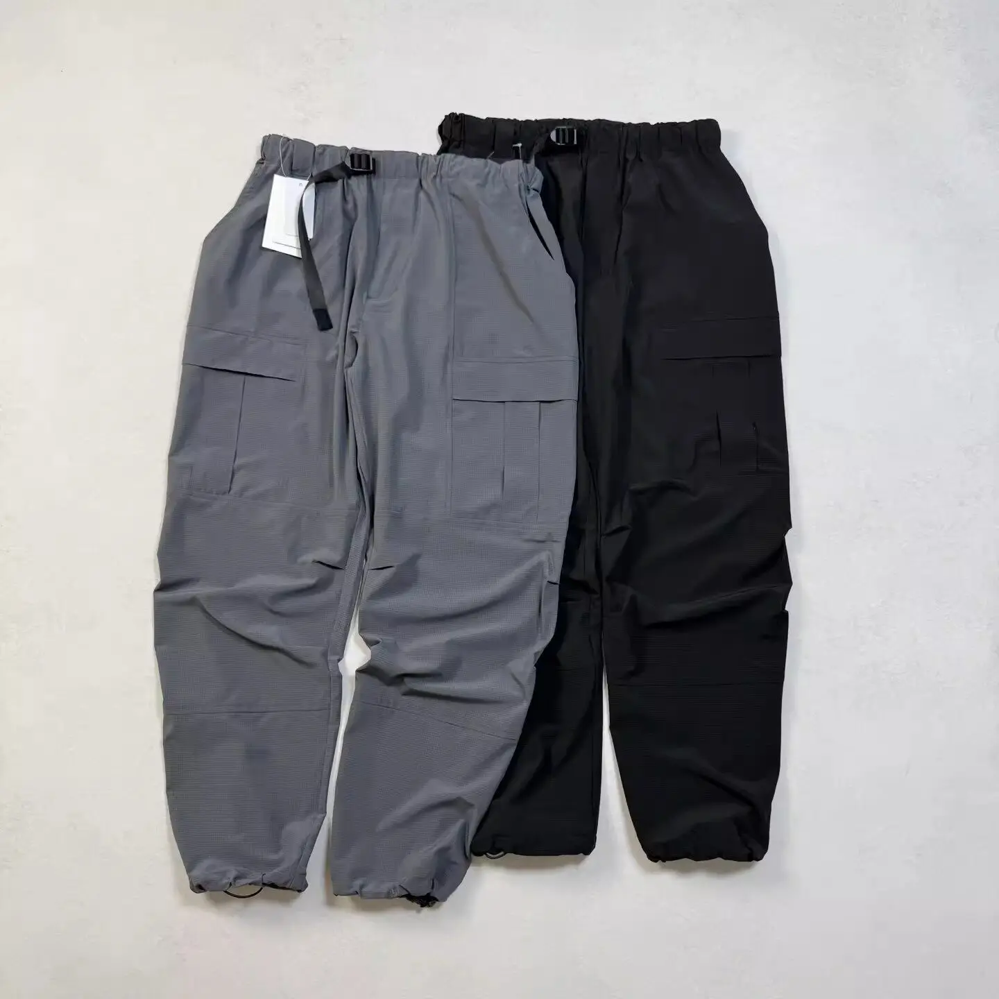 

Water-Resistant Cargo Pants Lightweight Quick-Dry Loose Fit Multi-Pocket Workwear Style Casual Trousers for Men
