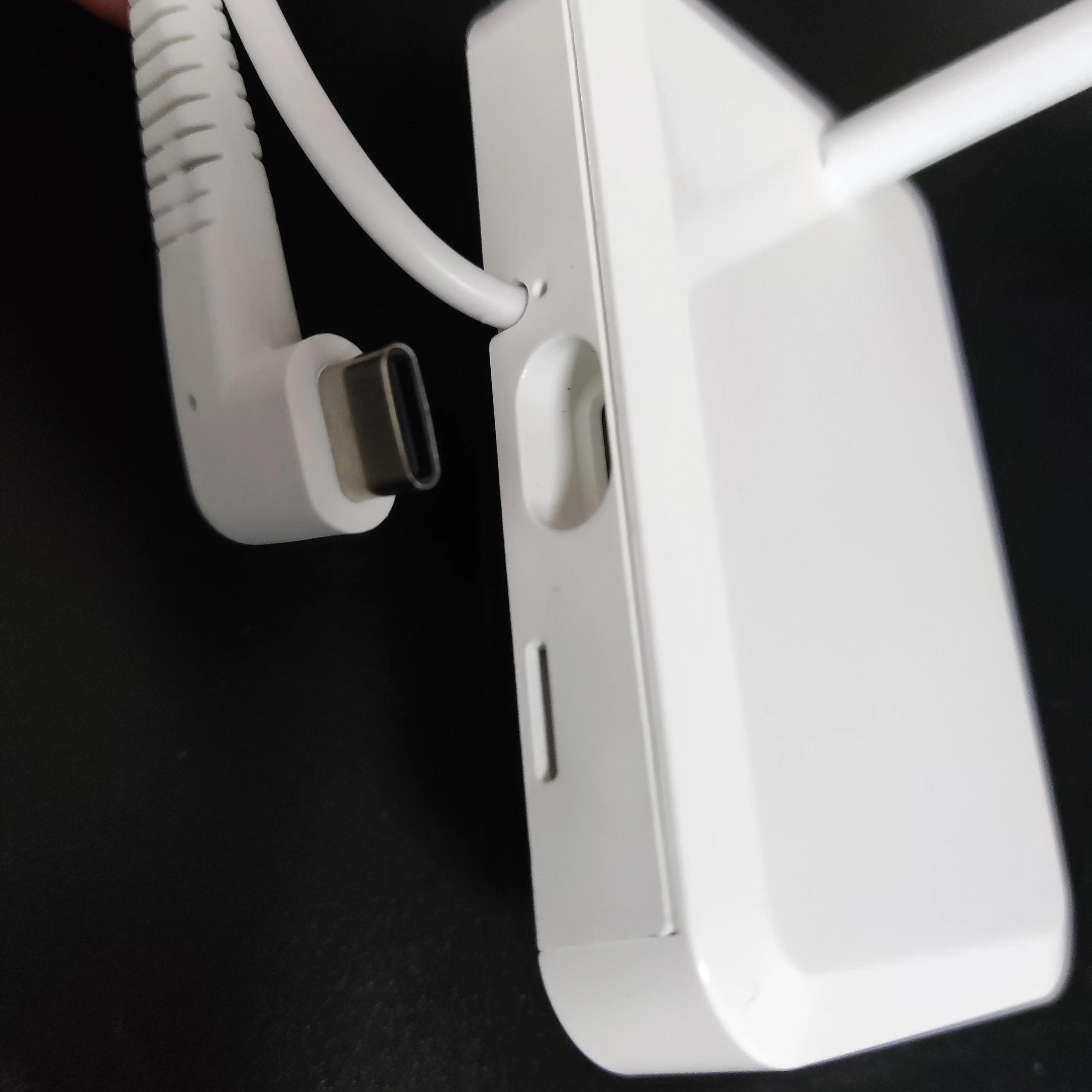 Wireless Charging Anti-Theft Alarm for Lightning Watch Exhibition Display Stand