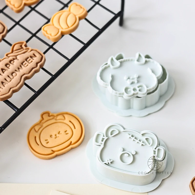 8Pcs/Set Halloween Cookie Mold Animals Witch Pumpkin Bear Shape Icing Cookie Cutters And Stamps DIY Cake Tools For Decoration